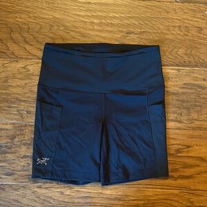 Arc'teryx Women's Black Athletic Shorts with High Waist & Side Pockets